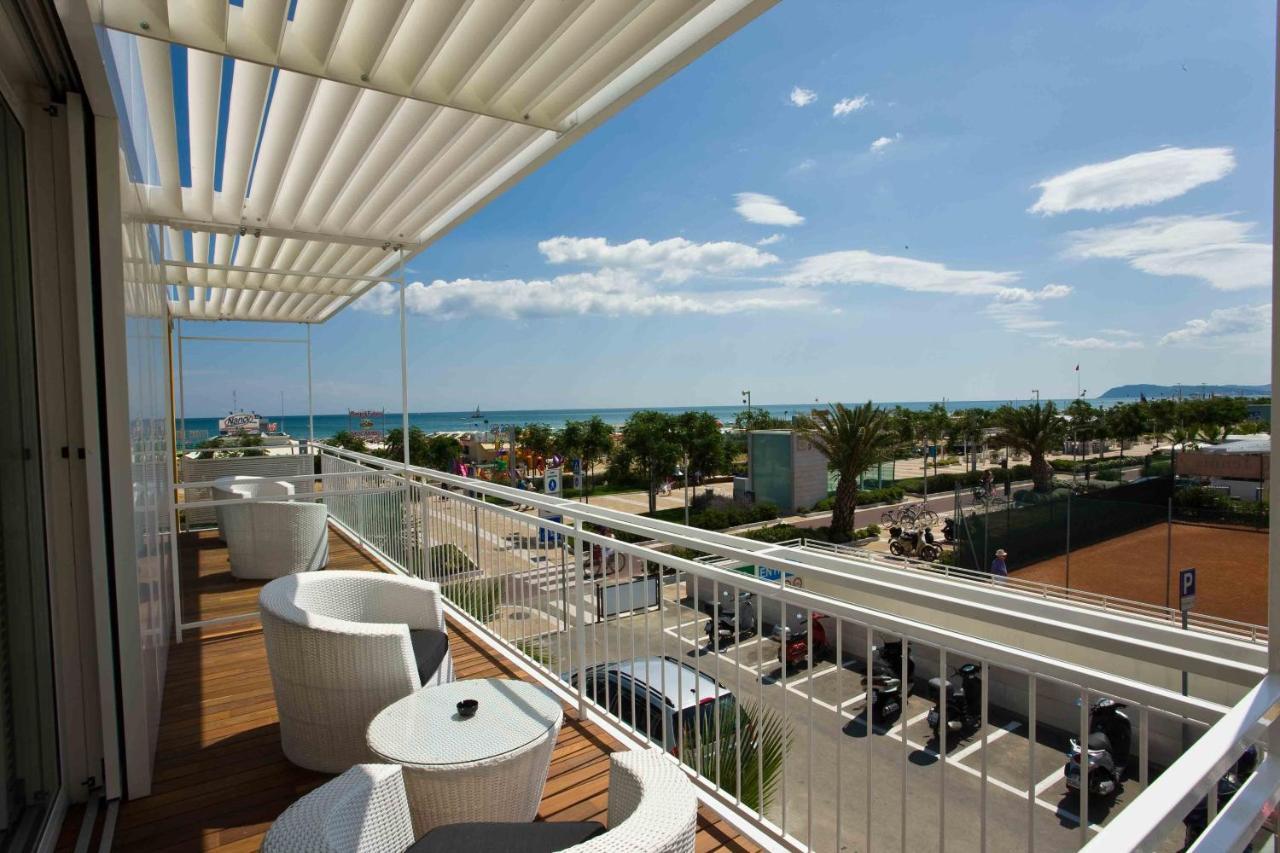 Hotel Roma Riccione Esterno foto