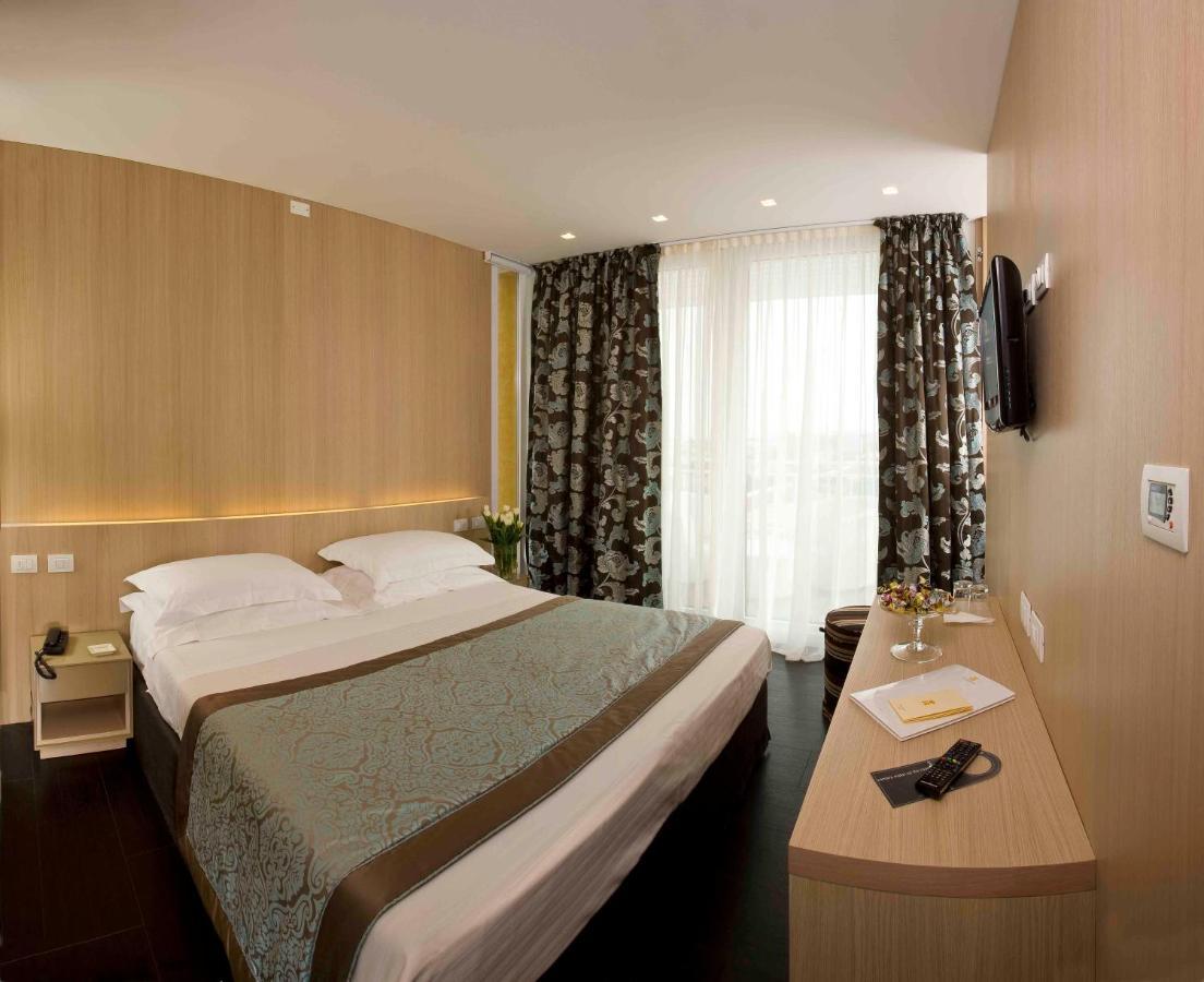 Hotel Roma Riccione Esterno foto