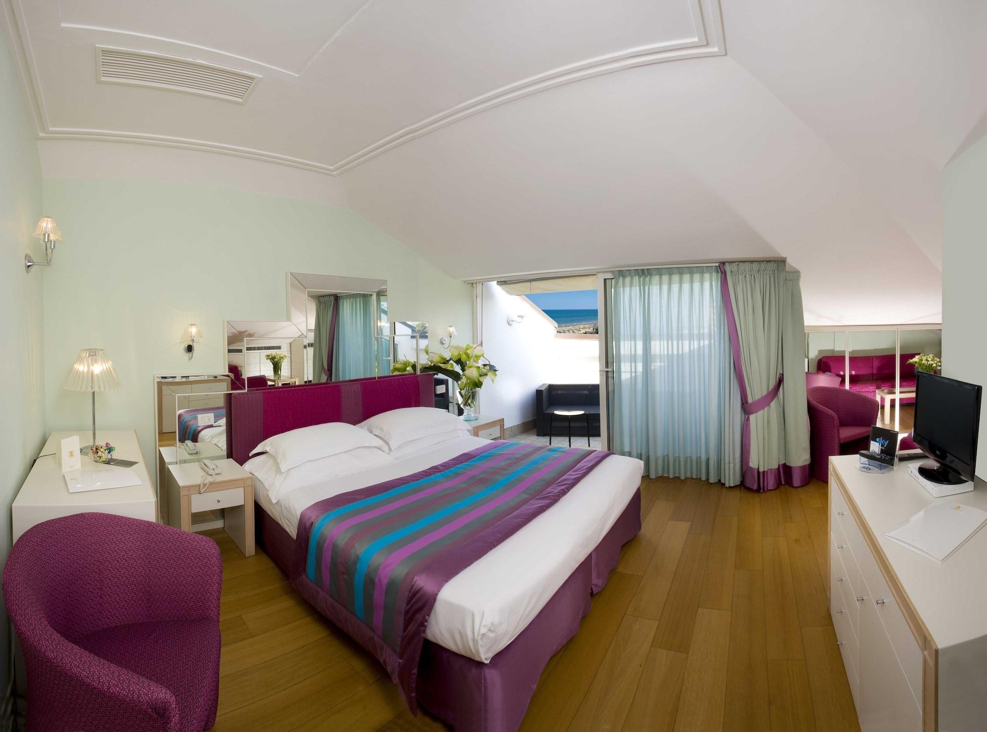 Hotel Roma Riccione Esterno foto